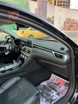 جنسس G70